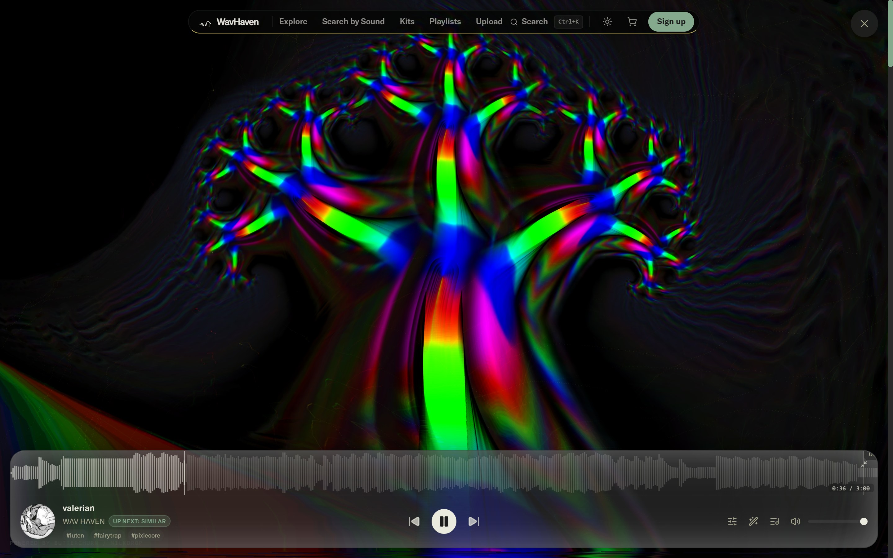 WavHaven fullscreen Milkdrop visualizer rendering a reactive fractal over the playing track